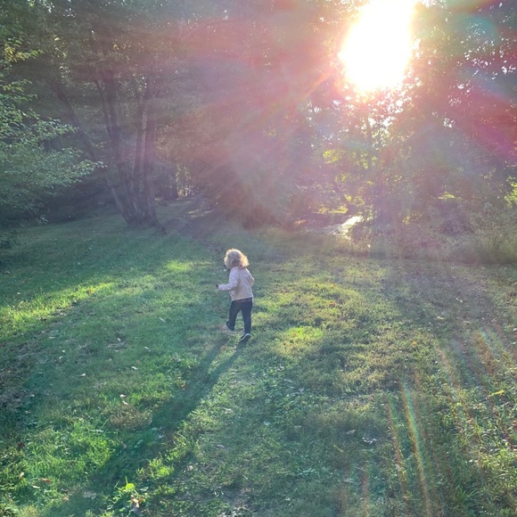 Meet your Posher, Pineapple Point🍍 - Picture 5 of 6